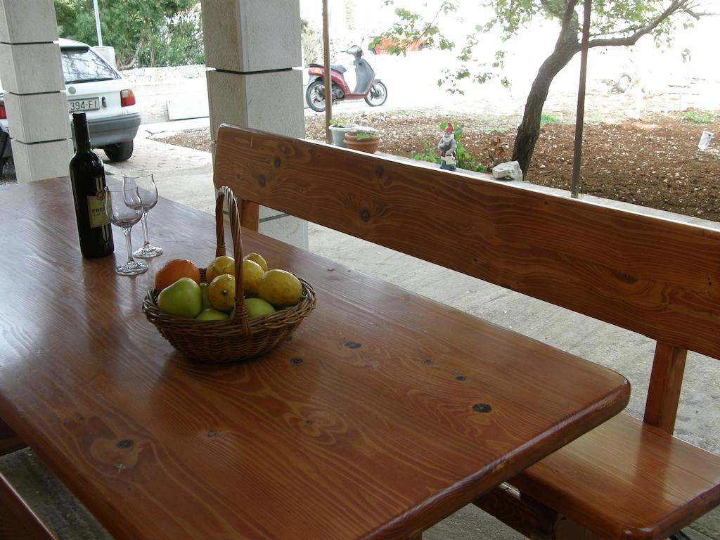 Apartments Cebalo - Ekonomija Korcula Town Room photo